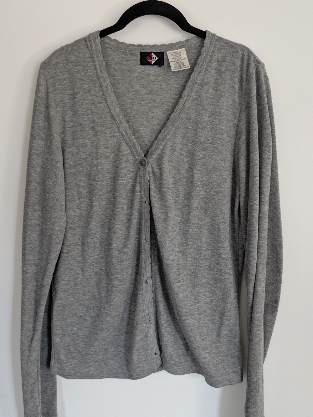 No Boundaries Gray Knit Top with Tag Detail